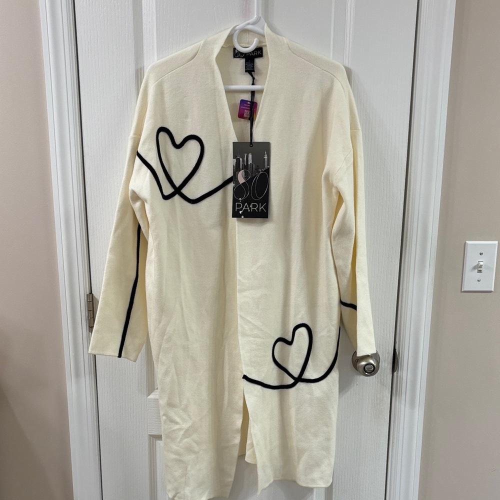 NWT 80 Park Valentine’s Day Crochet Heart Long Antique White Cardigan Large - Picture 2 of 7